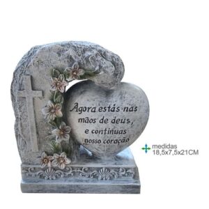 Coração em Resina 18,5x7,5x21cm