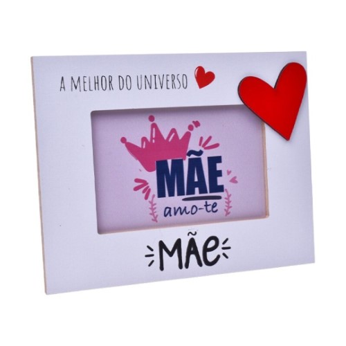 Porta-fotos em MDF com mensagem carinhosa dedicada à mãe, decorado em branco com letras douradas