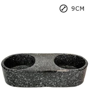 Suporte duplo em cerâmica preta marmoreada para círios, com design simples e diâmetro de 9 cm por suporte.