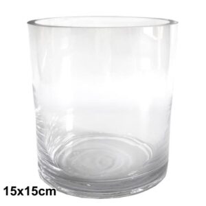 Jarra em vidro transparente com formato cúbico simples e elegante, perfeita para flores e arranjos decorativos