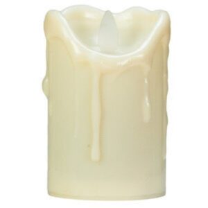 Vela elétrica com pilhas em creme