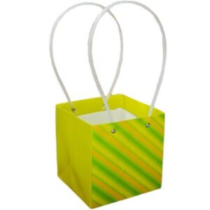 Saco em cartão amarelo com asa plástica