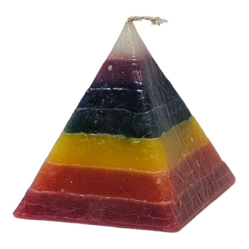 Vela em forma de pirâmide com sete cores