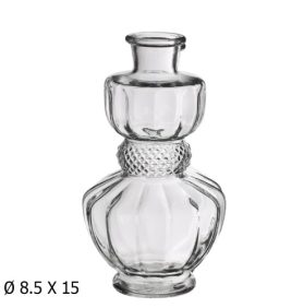 Jarra em vidro transparente com detalhes texturizados e design elegante